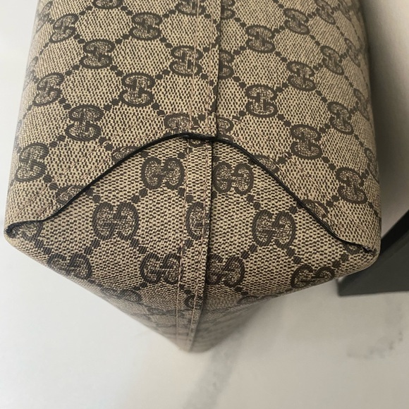 Gucci reservable canvas large tote **Authentic** - Picture 9 of 15